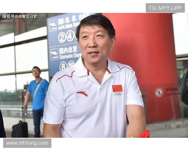 宫鲁鸣寄语队员提升思想与竞技水平 宫鲁鸣寄语队员提升思想与竞技水平